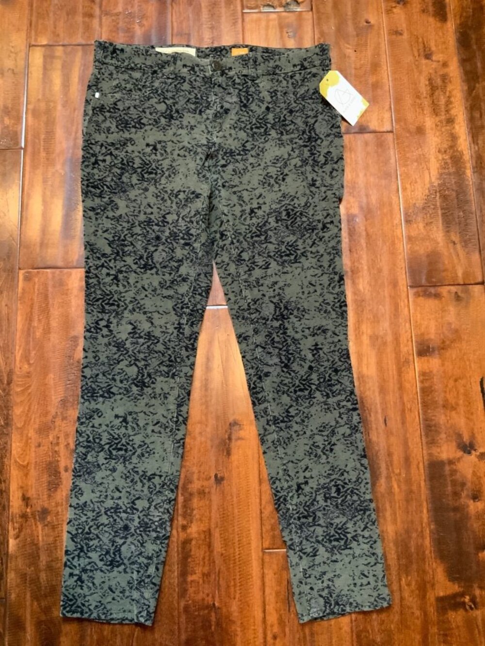 Pilcro Anthropologie Green Floral Serif Skinny Corduroy Pants, Size 27